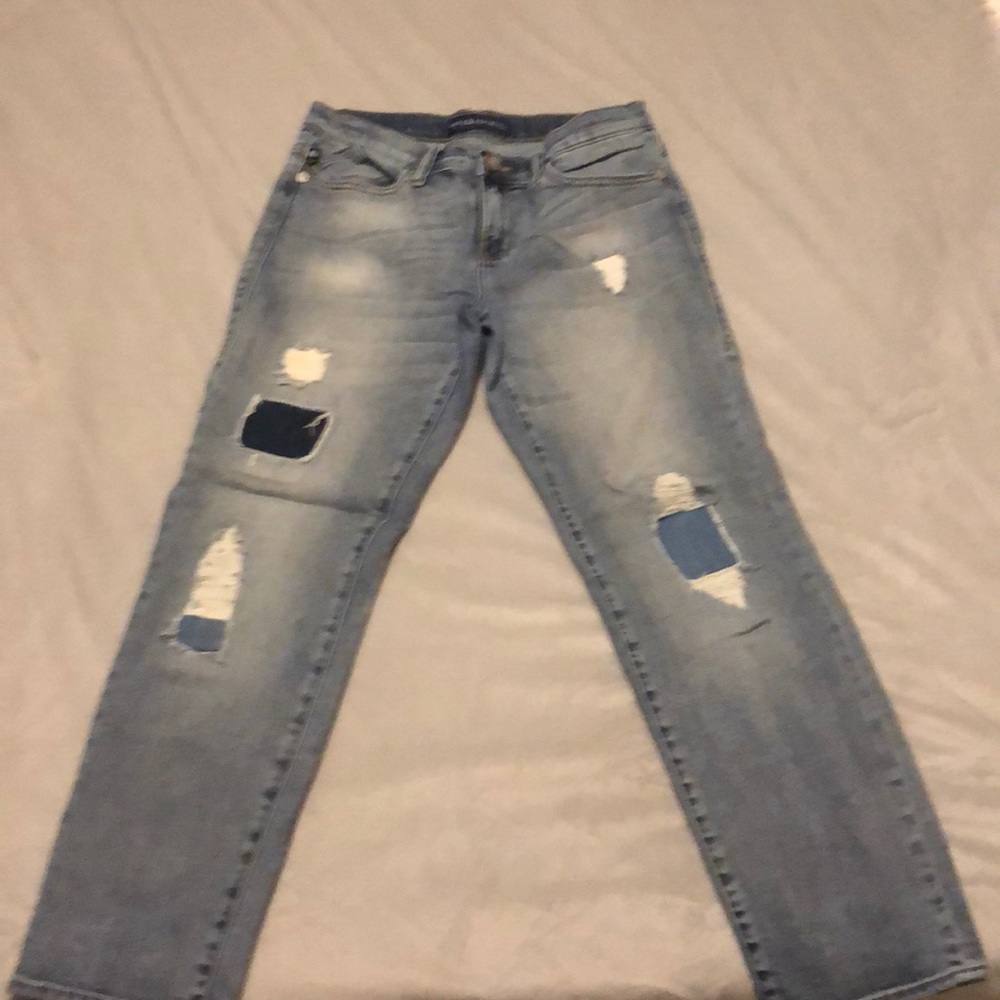 Distressed capris
